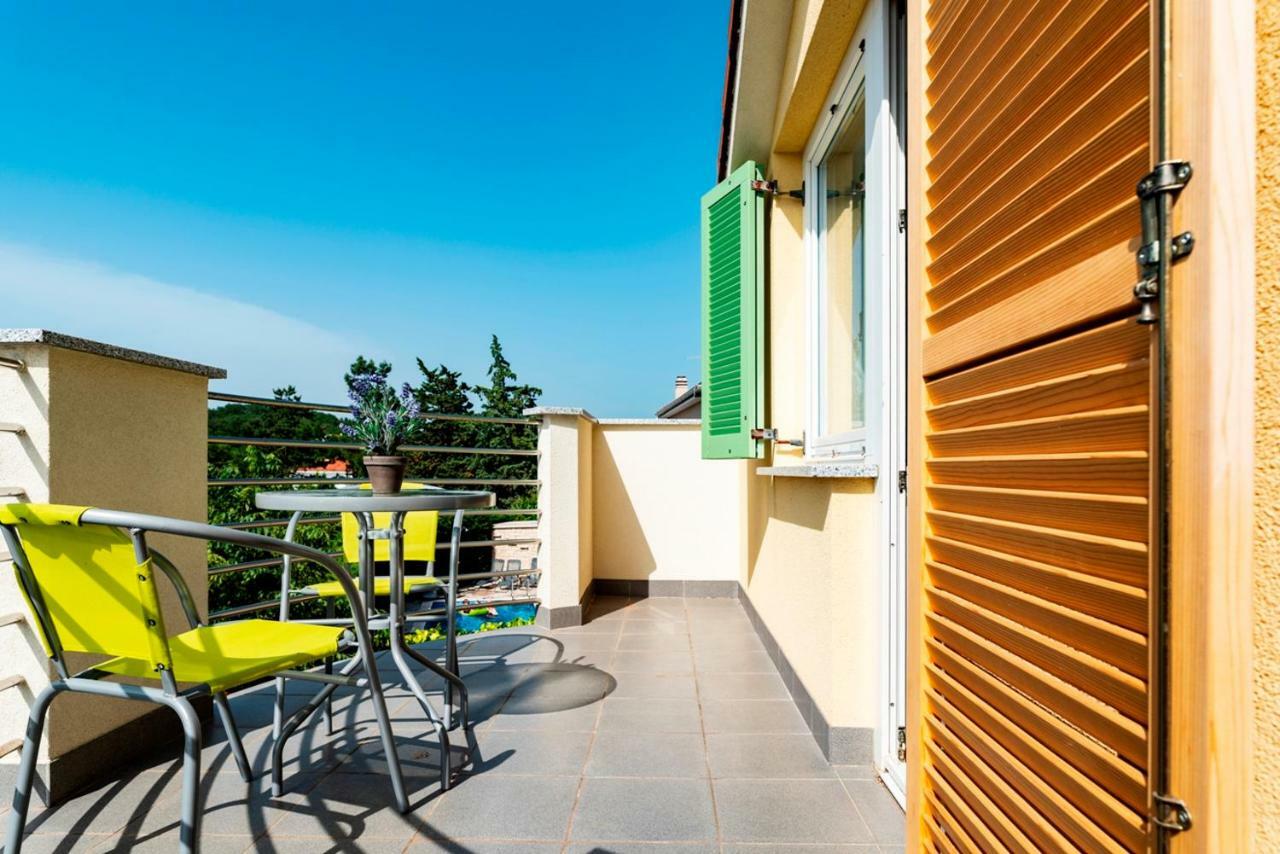Lavanda Apartments&Studios Pinezići Exterior foto
