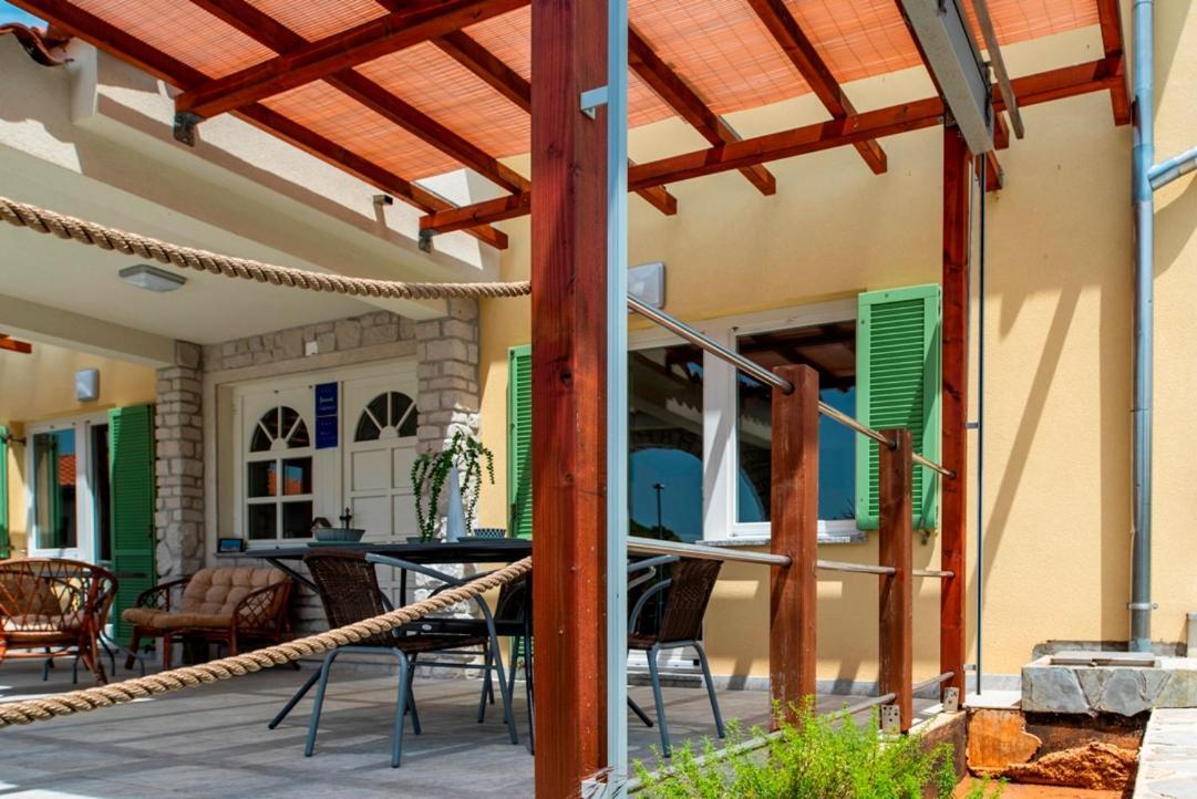 Lavanda Apartments&Studios Pinezići Exterior foto