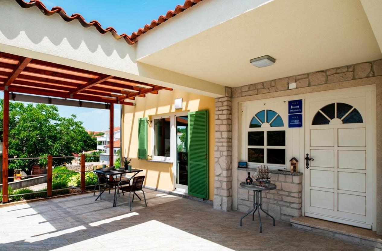 Lavanda Apartments&Studios Pinezići Exterior foto